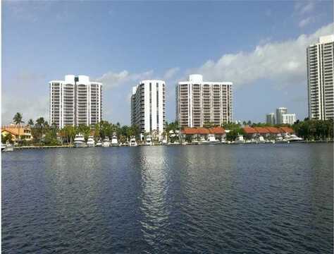 3600 YACHT CLUB DR, Aventura, FL 33180