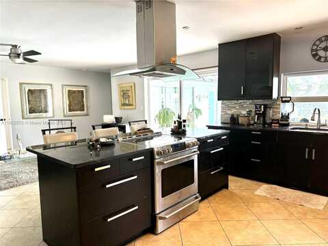 4116 Taft St, Hollywood, FL 33021