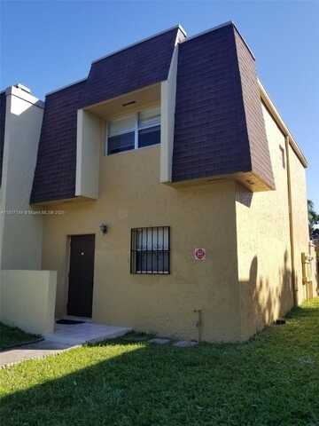 5845 Blueberry Ct, Lauderhill, FL 33313