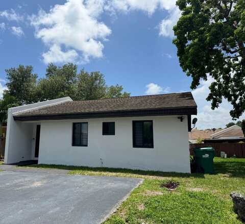 5402 SW 138th Ave, Miami, FL 33175