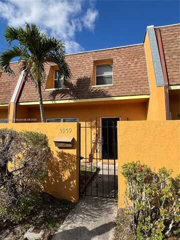 5959 NW 28th St, Sunrise, FL 33313