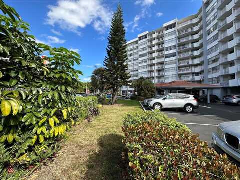 1300 NE Miami Gardens Dr, Miami, FL 33179