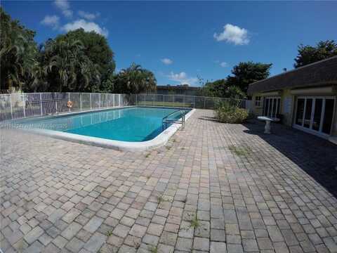5120 SW 40th Ave, Dania Beach, FL 33314