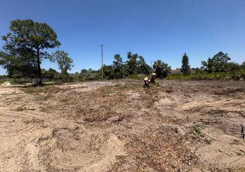 3421 59th st W, Lehigh Acres, FL 33971