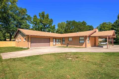 701 N Brentwood Lane, Muncie, IN 47304
