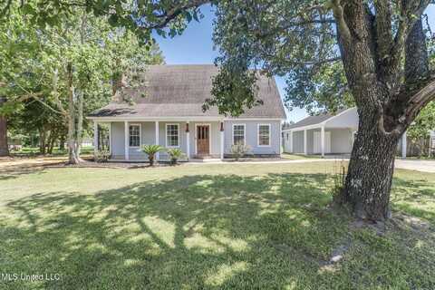 18059 Commission Road, Long Beach, MS 39560