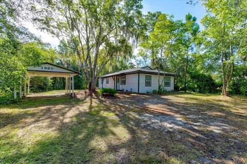 1965 2ND AVENUE, DELAND, FL 32724
