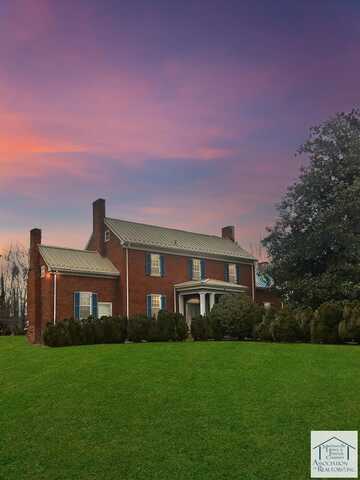 96 Riverside Dr, Bassett, VA 24055