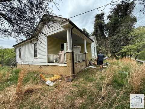 685 Chestnut Street, Fieldale, VA 24089