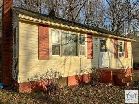 1109 Burchland Dr, Martinsville, VA 24112