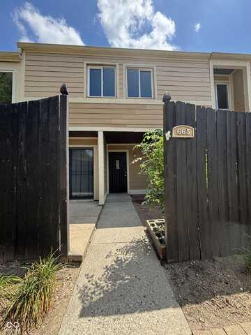 665 Ironwood Drive, Avon, IN 46123
