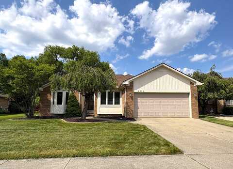 18303 Hearthside, Clinton Township, MI 48038