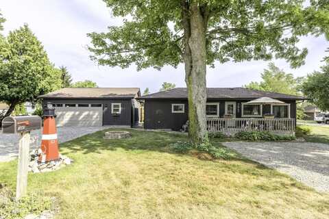 7447 Cedar, Lexington, MI 48450