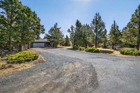 3716 SW 32nd Street, Redmond, OR 97756