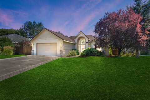 2387 NE Lakeridge Drive, Bend, OR 97701