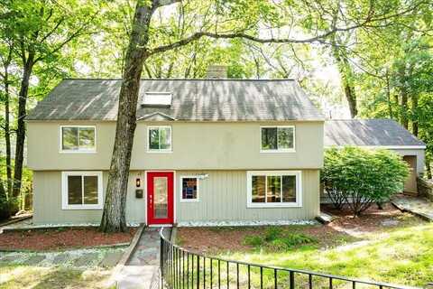 17 Boulder Rd., Lexington, MA 02420