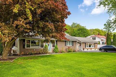 8 New Spencer Road, Charlton, MA 01507