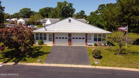87a Fairway Lane, Manchester, NJ 08759