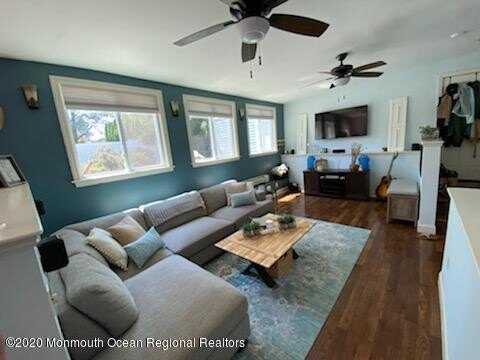 10 Oldfield Place, Red Bank, NJ 07701