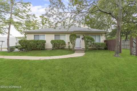 180 Tudor Court, Lakewood, NJ 08701
