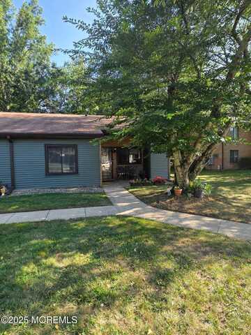 234 Medford Court, Manalapan, NJ 07726