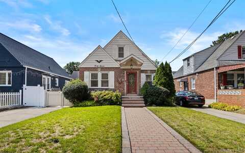 47 Alden Avenue, Valley Stream, NY 11580