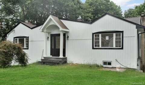 7 Weinmann Boulevard, Melville, NY 11747