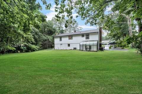 7 Weinmann Boulevard, Melville, NY 11747