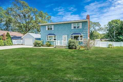 221 Magnolia Drive, Selden, NY 11784