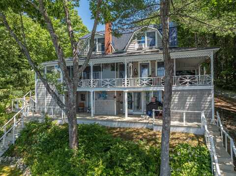 28 Friendship Lane, Harrison, ME 04040