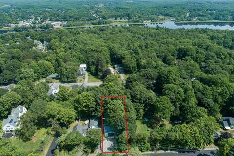 76 Lincoln Avenue, Gardiner, ME 04345