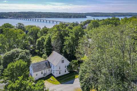 21 Hodge Street, Wiscasset, ME 04578