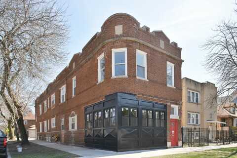 3549 W Berteau Avenue, Chicago, IL 60618