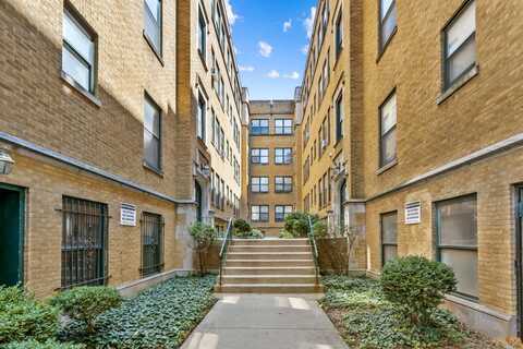 7205 S Yates Boulevard, Chicago, IL 60649