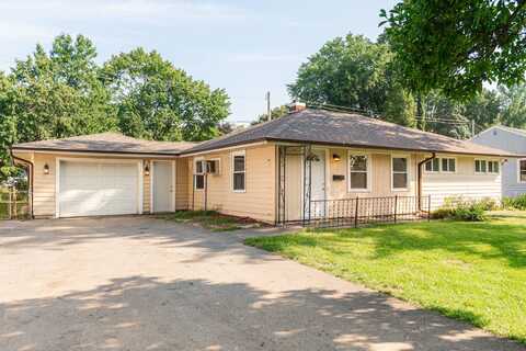 124 Tilton Park Drive, DeKalb, IL 60115