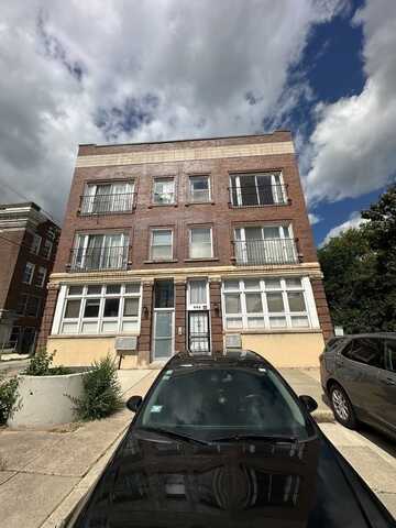 964 E 62nd Street, Chicago, IL 60637