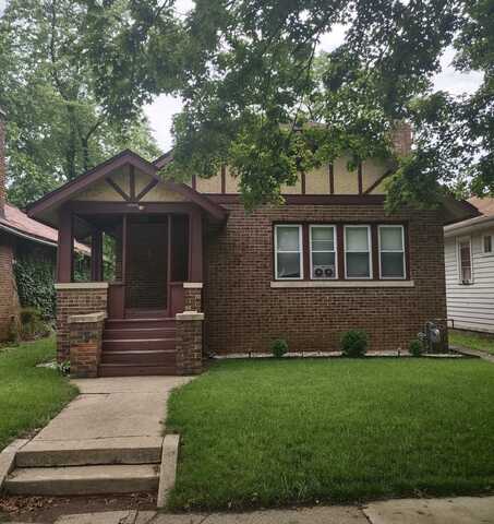 15515 Marshfield Avenue, Harvey, IL 60426