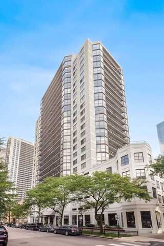 33 W Delaware Place, Chicago, IL 60610