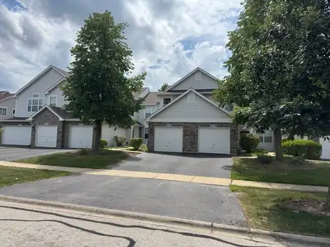 2928 Kentshire Circle, Naperville, IL 60564