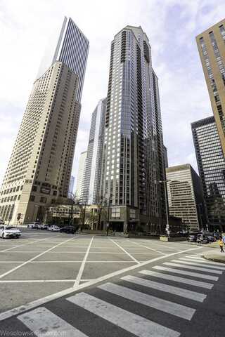 222 N Columbus Drive, Chicago, IL 60601