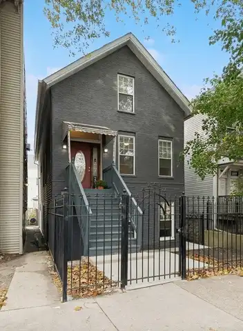 2076 N Campbell Avenue, Chicago, IL 60647