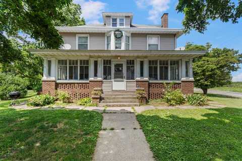 102 Bodman Street, Milmine, IL 61855