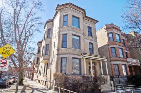 3552 N Lakewood Avenue, Chicago, IL 60657
