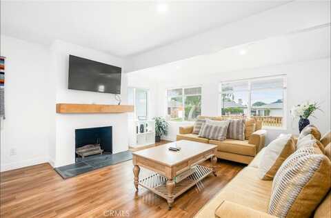 1655 W 109th Street, Los Angeles, CA 90047