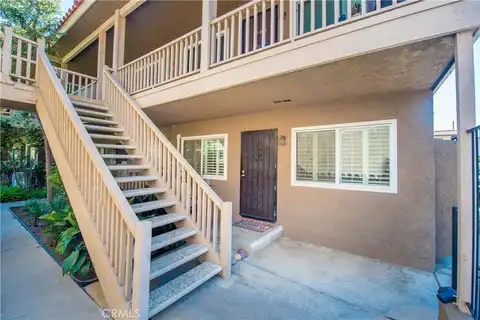 611 S La Veta Park Circle, Orange, CA 92868