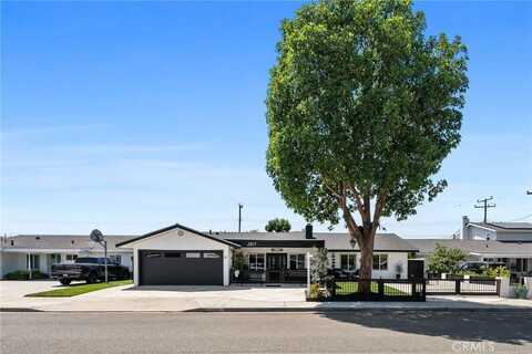 2817 Portola Drive, Costa Mesa, CA 92626