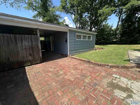 2705 Whitesburg Drive, Huntsville, AL 35801