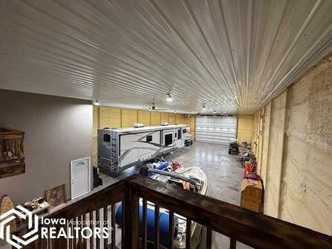 1760 328Th Avenue, Brooklyn, IA 52211