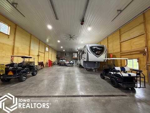 1760 328Th Avenue, Brooklyn, IA 52211