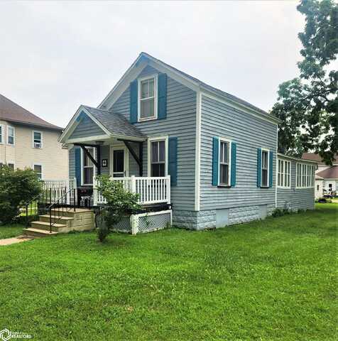 8 E Mcgregor Street, Algona, IA 50511